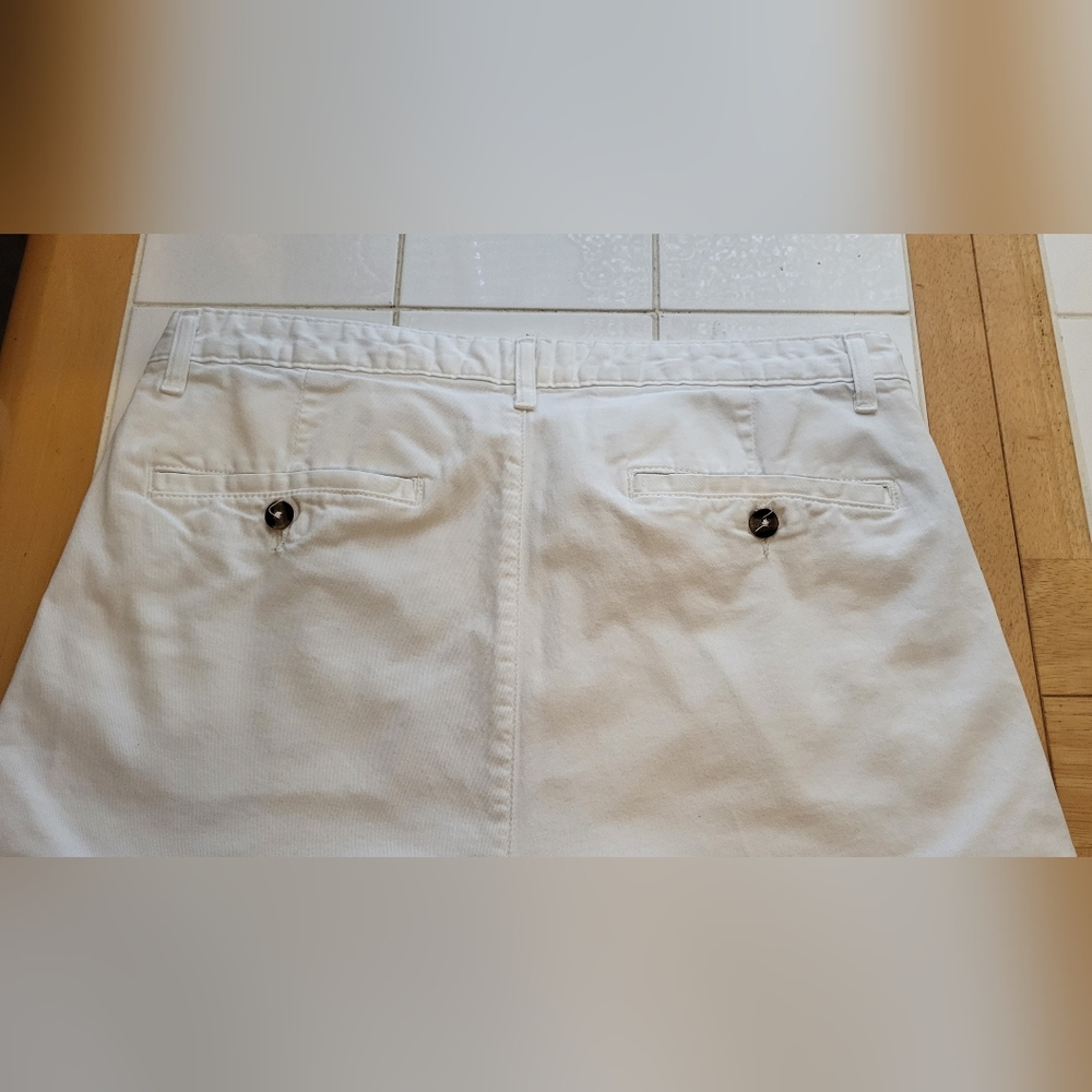 😁*BOGO SALE*😁* Saddlebred white shorts size 32